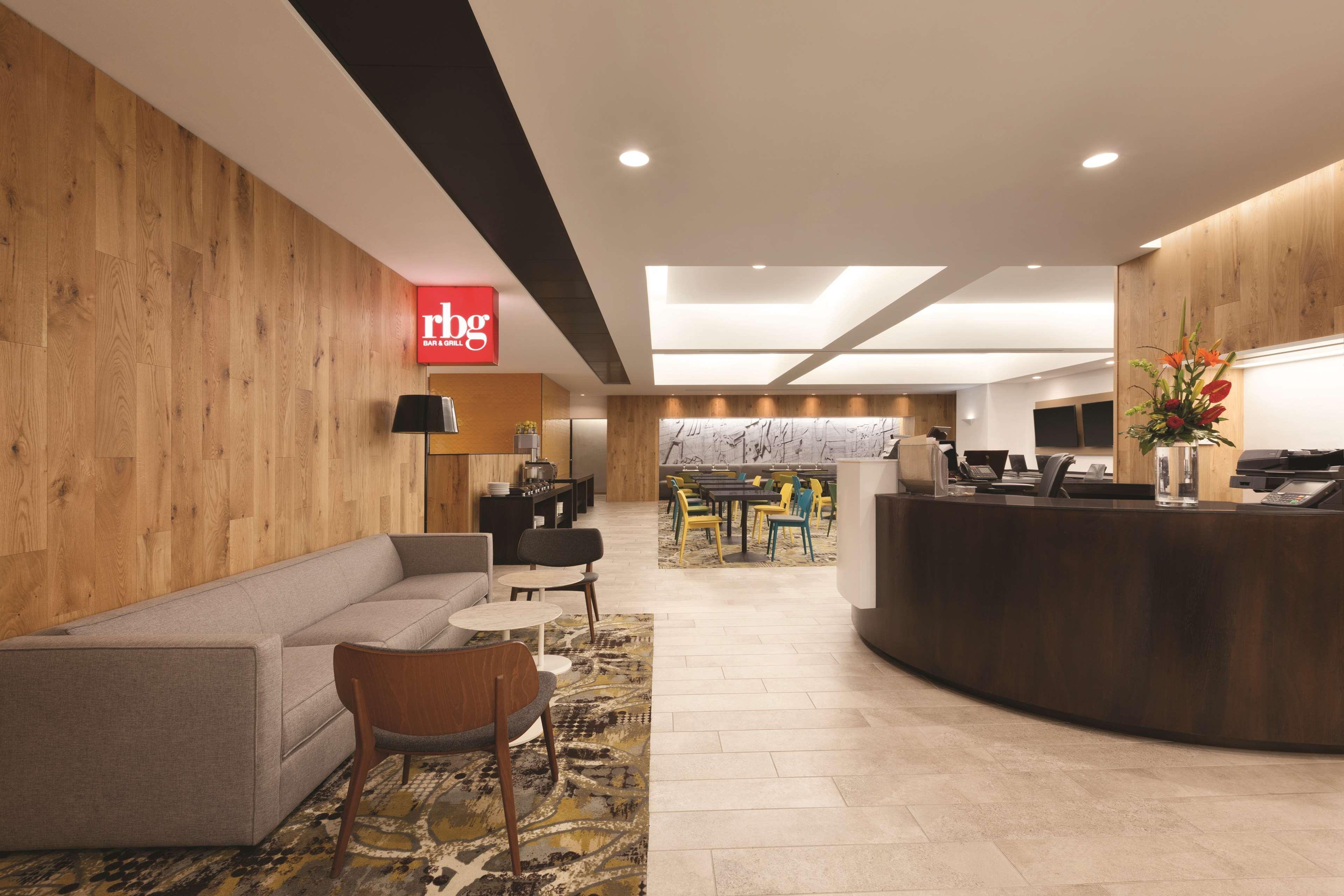 Готель Wyndham Garden Guatemala City Екстер'єр фото The lounge at London Heathrow Airport